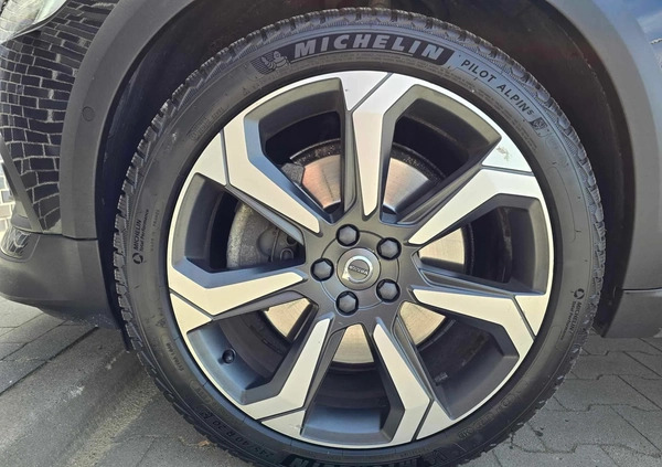 Volvo V60 Cross Country cena 132900 przebieg: 179000, rok produkcji 2020 z Zabrze małe 781